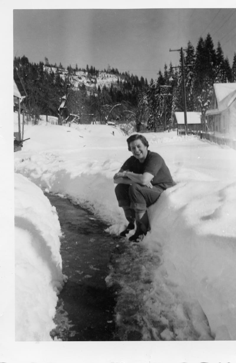 Mary Hope in Forest City, February 1956. Photo courtesy of undergroundgold.org Mary Hope collection.