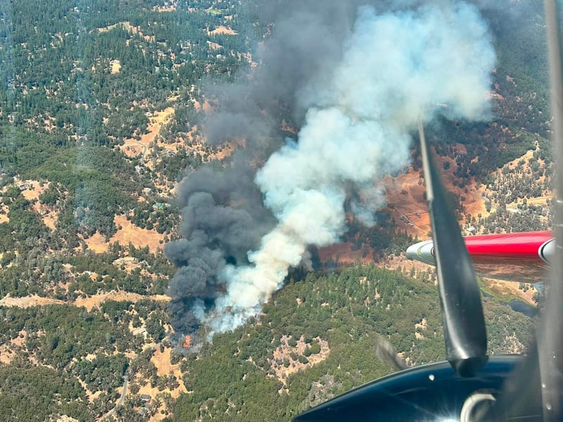 A photograph of the Clover Fire taken from a CAL FIRE aircraft.