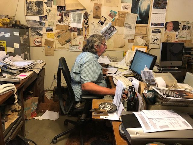 Don Russell at the offices of the <em>Mountain Messenger</em> in 2019.